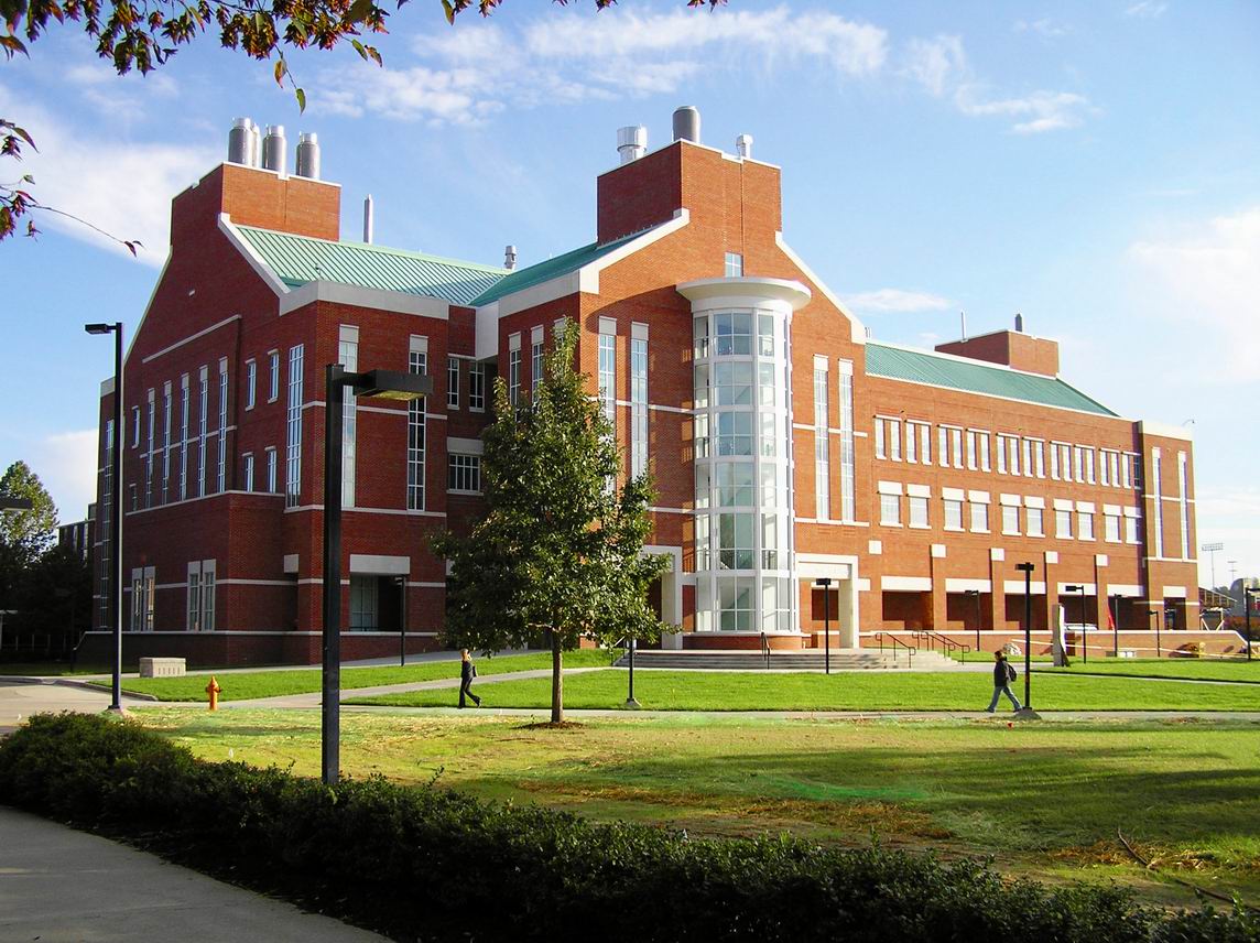 路易斯维尔大学  University of Louisville