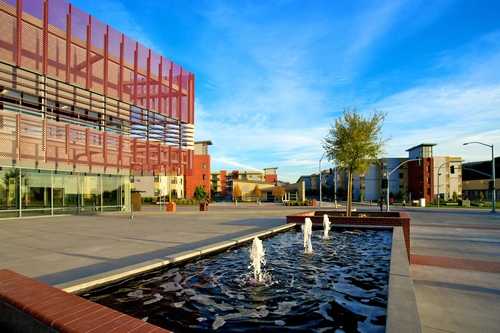 加州州立大学东湾分校California State University, East Bay