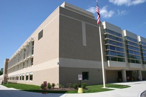 劳尔梅里恩高中